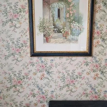 Fine Fleur Bed & Breakfast