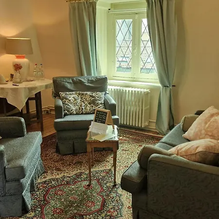 Fine Fleur Bed & Breakfast 4*